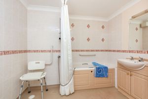 BATHROOM- click for photo gallery